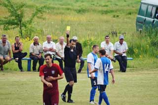 На стадіоні в Лазірках Оржицького району заборонили грати