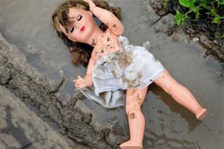 На Полтавщині педофіла, який знущався над власною донькою, посадять на 10 років