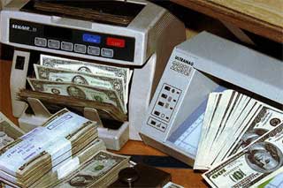 «Луснули» ще два банки на Полтавщині