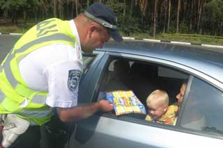 На Полтавщині водіям розповіли про правила перевезення дітей
