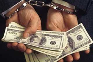 Опитування: українці вважають корупцію найбільшою загрозою для національної безпеки