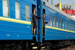 «Укрзалізниця» планує замінити постільну білизну в поїздах