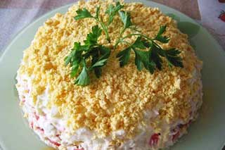 Салат из крабовых палочек с картофелем и морковью