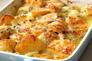 Картошка с помидорами и сыром рикотта