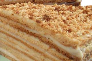 Медовый торт со сметанным кремом
