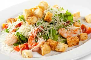 Салат Цезарь с креветками