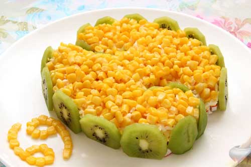 Салат из крабовых палочек с киви