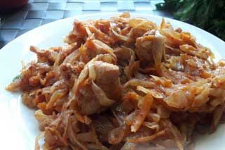 Капуста, тушённая с мясом