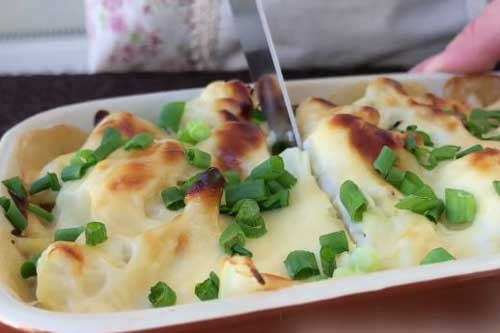 Цветная капуста, запеченная под сыром