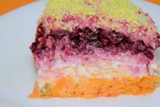 Салат "Любовница" (с орехами и изюмом)