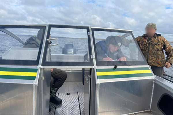 На Полтавщині правоохоронці склали 5 протоколів за порушення правил навігації плавзасобів на воді