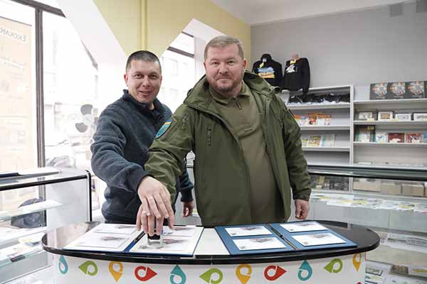 На Полтавщині презентували нову поштову марку «Кримський міст на біс!»