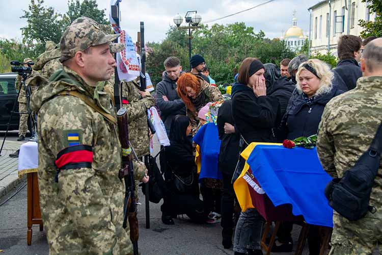 На Полтавщині в останню путь провели шістьох захисників України
