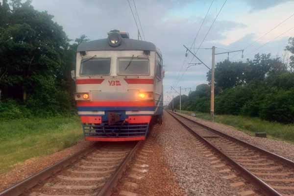 приміський потяг