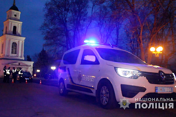 Богослужіння Великодньої ночі у храмах Полтавщини відбулися без правопорушень