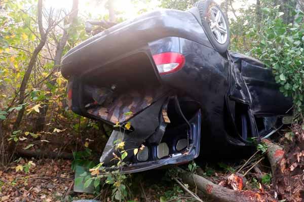 З'їхав у кювет та перекинувся: на Полтавщині сталась ДТП