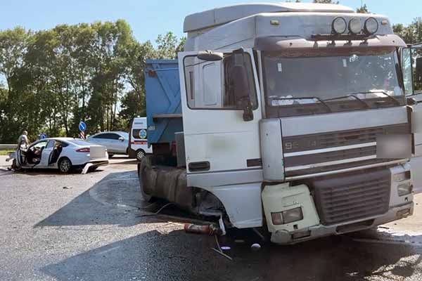 Смертельна ДТП на Лубенщині: Ford зіткнувся із вантажівкою 