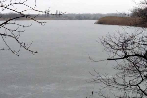 На Полтавщині двоє дітей провалились під кригу