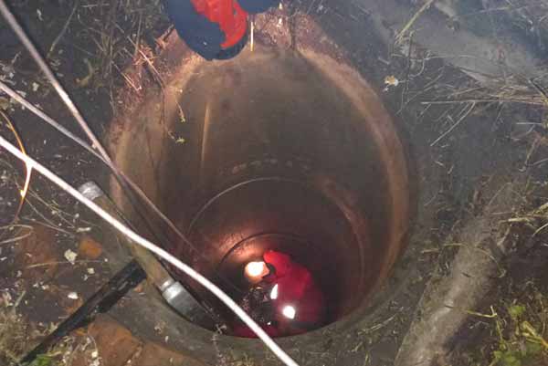 на Полтавщині жінка впала в занедбаний колодязь