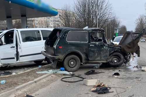 Поліція Полтави встановлює обставини ДТП, в якій травмовано двоє водіїв
