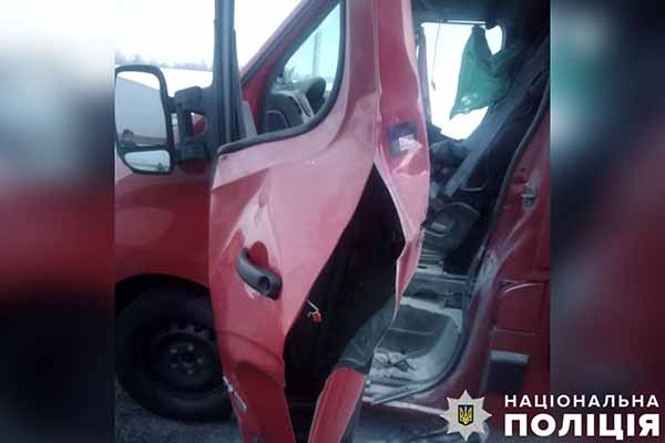 На Полтавщині чоловік отримав важкі опіки перебуваючи в автомобілі