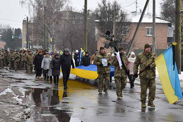 Пирятинці провели в останню путь гранатометника Івана Алтухова