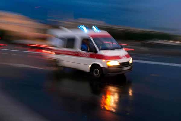 На Полтавщині жінка випала з багатоповерхівки: її не вдалося врятувати