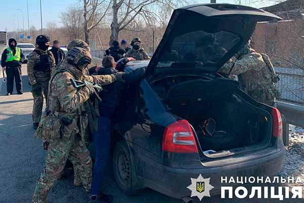 Поліція Полтавщини викрила масштабну наркогрупу