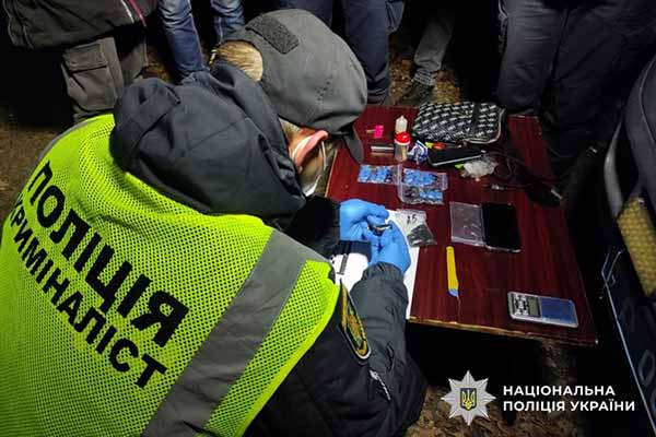 На Полтавщині поліція затримала юнака, підозрюваного у збуті психотропів