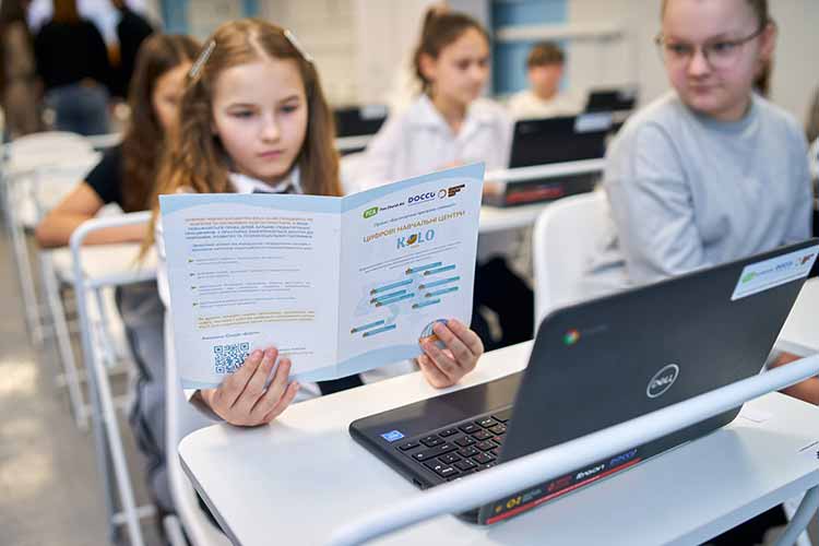 У Гребінці відкрили сучасний цифровий центр для дітей, облаштований в укритті 