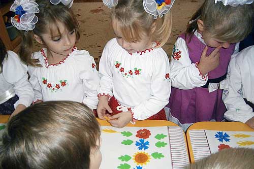 У Гребінці дитсадочки передали в управління відділу освіти