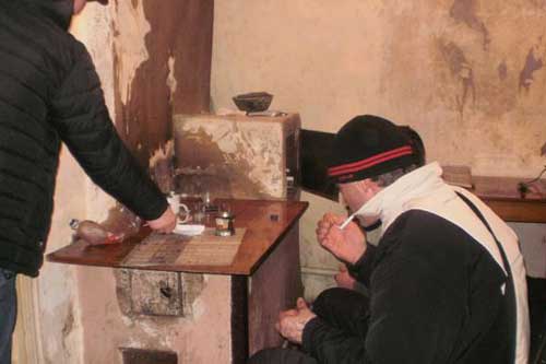 Працівники сектору БНОН Лубенщини виявили "наркопритон"