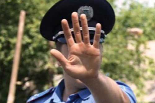 За побиття затриманого гребінківського міліціонера посадили на три роки