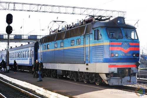 На травневі свята жителі Полтавщини скористаються додатковим потягом до Західної України