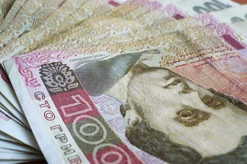 У Гребінці працівника банку засудили за привласнення чужих грошей