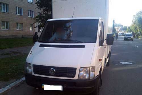 На Лубенщині чоловік перевозив паливо сумнівного походженн