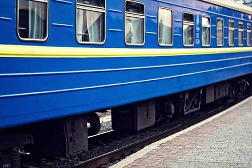 С 27 октября через Гребенку начнет курсировать ночной скорый поезд Харьков - Ужгород