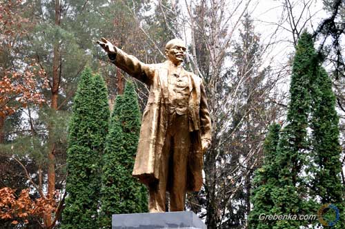 пам’ятник Леніну, Гребінка