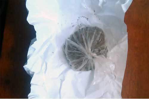 Гребінківські поліцейські вилучили наркотики у місцевого мешканця