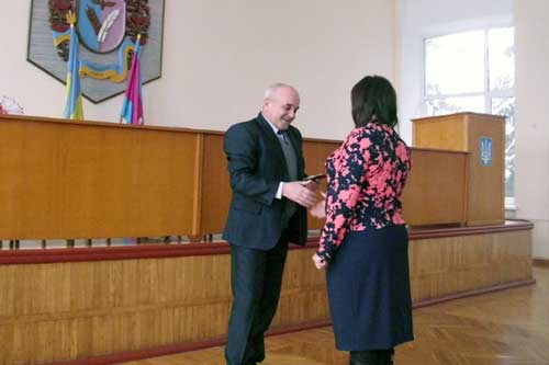 Почесне звання «Мати-героїня» присвоєно мешканці Гребінківщини, матері шести дітей 