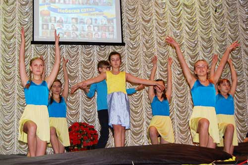 У Гребінці мистецтвом нагадували про Революцію Гідності