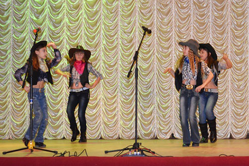 У Гребінці відбувся районний етап обласного огляду-конкурсу художньої самодіяльності серед учні