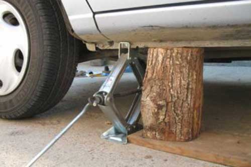 На Полтавщині загинув водій під час заміни колеса