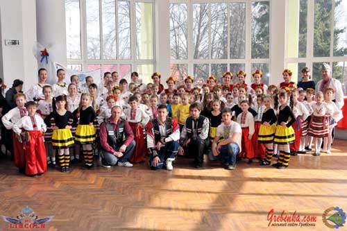 "Мамина весна": Мотоклуб "Лінкольн" привітав жінок Гребінківщини зі святом 8 березня