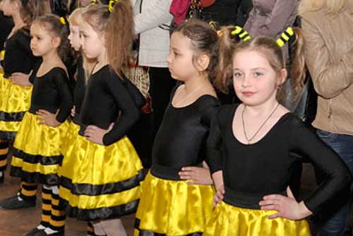 Святкове театралізоване дійство до 8 Березня подарували гребінчанкам