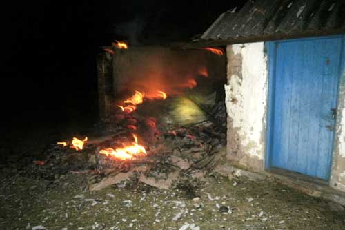 У Пирятинському районі вогонь знищив тонну сіна 