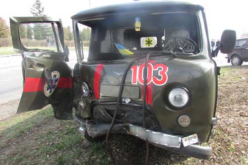 На Полтавщині сталося ДТП між "Таврією" та каретою "швидкої медичної допомоги"