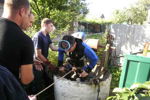 Тіло дівчинки дістали рятувальники з колодязя на Полтавщині