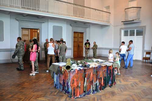 У Гребінці відбулась військово-патріотична виставка