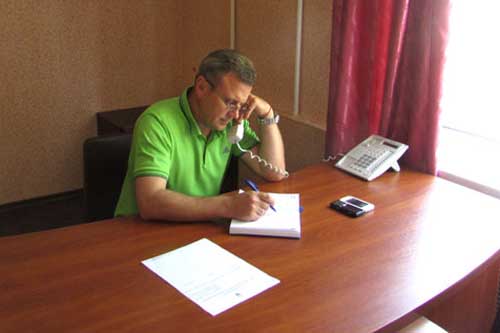 Начальник поліції Гребінківщини телефоном відповідав на запитання громадян